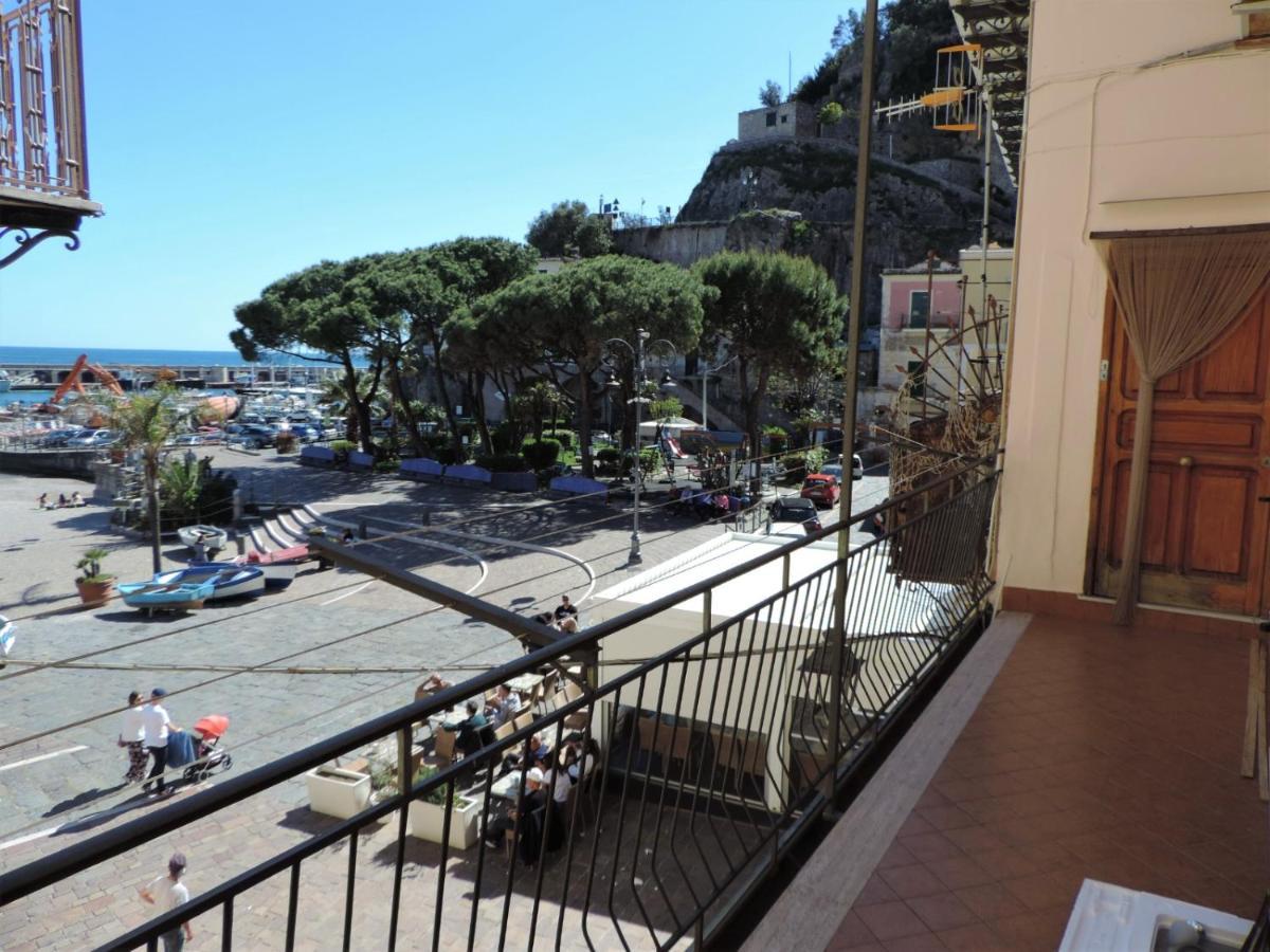 Casa Vacanze "Il Baffo E Il Mare" Cetara Exterior foto