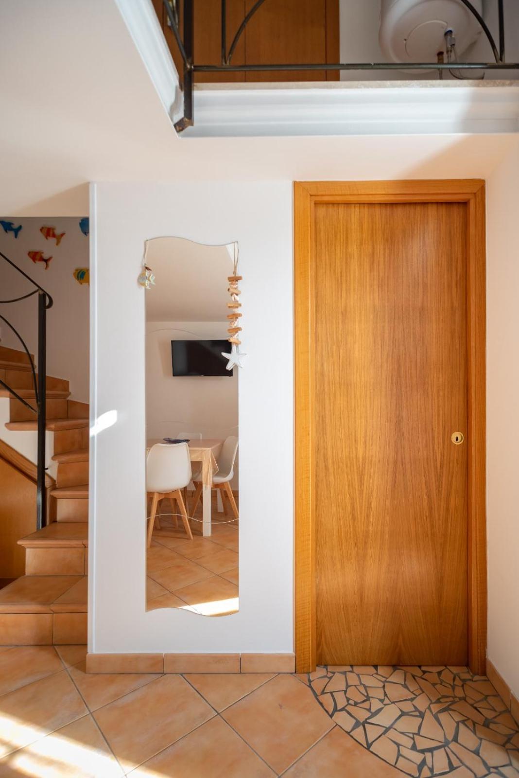 Casa Vacanze "Il Baffo E Il Mare" Cetara Exterior foto